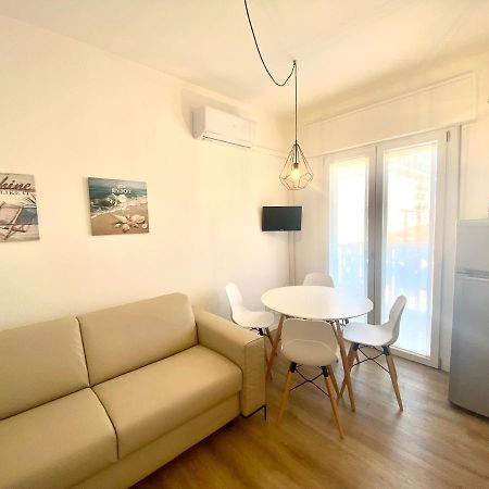 Maria Luisa - Piazza Mazzini - 30 Mt Dal Mare - Jesolo Apartment Екстериор снимка
